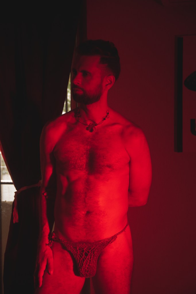 Tantric breathwork, pelvic awakening and edging online workshop for men. 